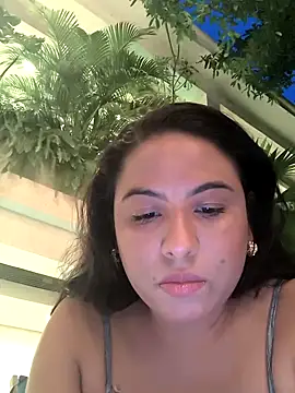 Francesca ferrari online show from December 5, 2024, 10:56 pm