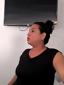 Francesca ferrari online show from July 17, 2026, 10:14 pm