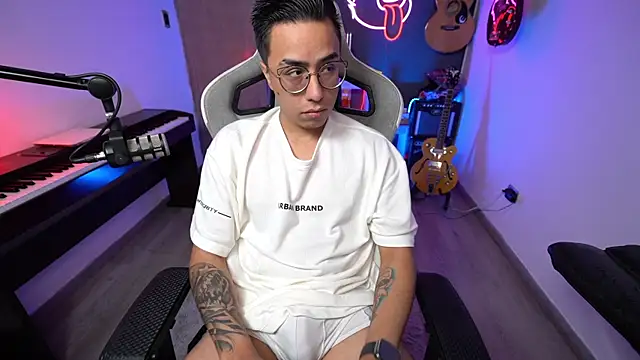 granxarma960 online show from December 28, 2024, 4:51 am