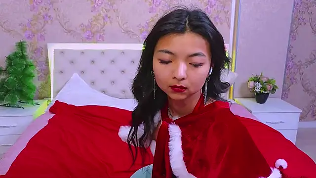 Shy Kira online show from December 16, 2024, 6:38 pm