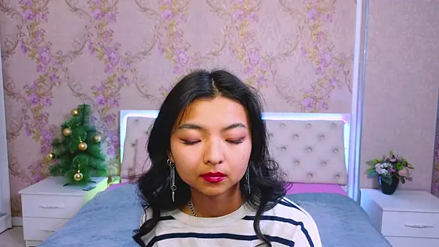 Shy Kira online show from January 5, 2025, 6:35 pm