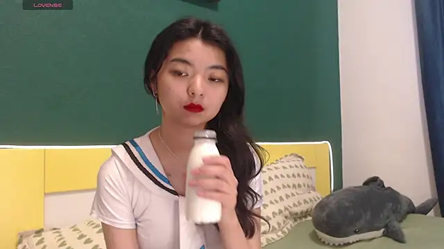 Snapshot of Shy_Kira chatting on June 12, 2026, 8:46 am Shy Kira online show from June 12, 2026, 8:46 am