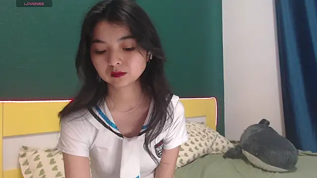 Snapshot of Shy_Kira chatting on June 18, 2026, 8:47 am Shy Kira online show from June 18, 2026, 8:47 am