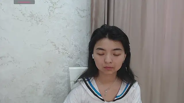 Snapshot of Shy_Kira chatting on August 1, 2026, 8:57 am Shy Kira online show from August 1, 2026, 8:57 am