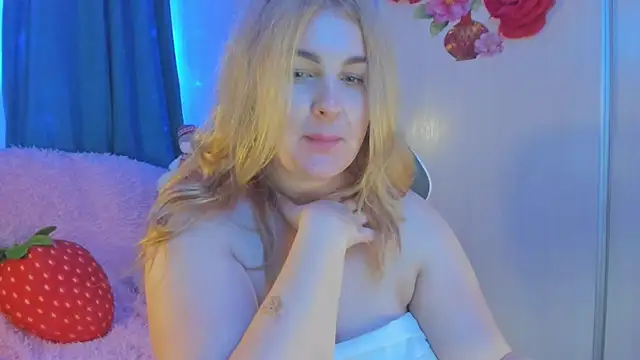 CoraSwon online show from January 9, 2025, 8:33 pm