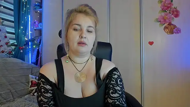 CoraSwon online show from January 8, 2026, 10:39 am