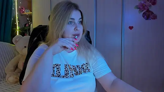 CoraSwon online show from March 5, 2026, 5:20 pm