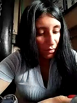 Snapshot of Nathalia-001 chatting on December 6, 2024, 9:02 pm Nathalia-001 online show from December 6, 2024, 9:02 pm