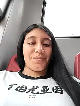 Snapshot of Nathalia-001 chatting on March 3, 2025, 5:39 pm Nathalia-001 online show from March 3, 2025, 5:39 pm