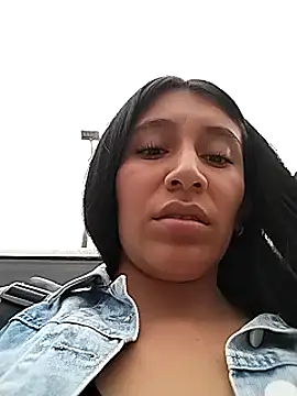 Snapshot of Nathalia-001 chatting on March 11, 2025, 5:35 pm Nathalia-001 online show from March 11, 2025, 5:35 pm