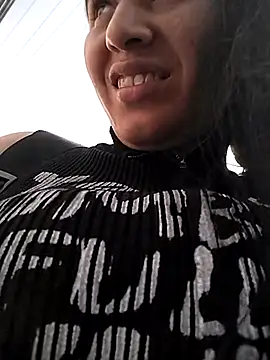 Snapshot of Nathalia-001 chatting on March 12, 2025, 8:41 pm Nathalia-001 online show from March 12, 2025, 8:41 pm