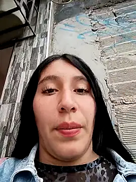 Snapshot of Nathalia-001 chatting on September 15, 2025, 2:50 pm Nathalia-001 online show from September 15, 2025, 2:50 pm