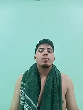 Snapshot of Fiel77 chatting on May 6, 2026, 10:26 pm Fiel77 online show from May 6, 2026, 10:26 pm