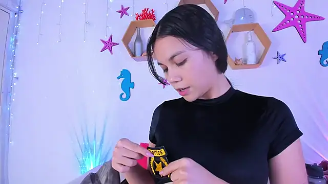 Emiily Parkerr online show from October 15, 2025, 3:06 am