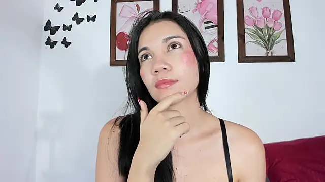 Emiily Parkerr online show from May 5, 2026, 11:24 pm