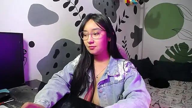 Anny Angelic online show from March 22, 2026, 2:37 am