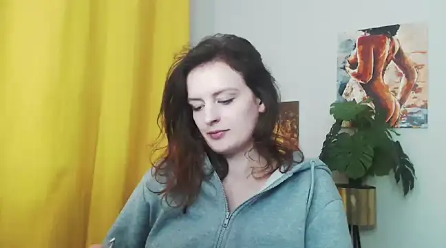 juicyNadine online show from December 3, 2024, 12:27 pm