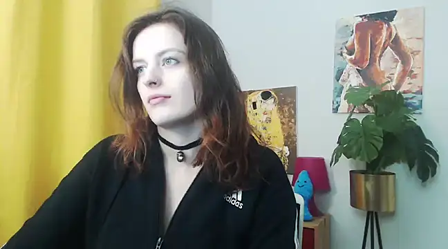 juicyNadine online show from January 6, 2025, 6:25 am