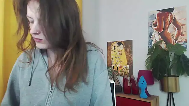 Snapshot of juicyNadine chatting on September 24, 2025, 4:49 am juicyNadine online show from September 24, 2025, 4:49 am