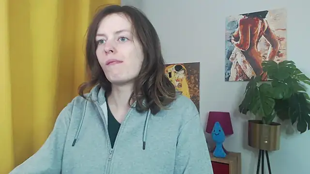 juicyNadine online show from November 17, 2025, 5:46 am