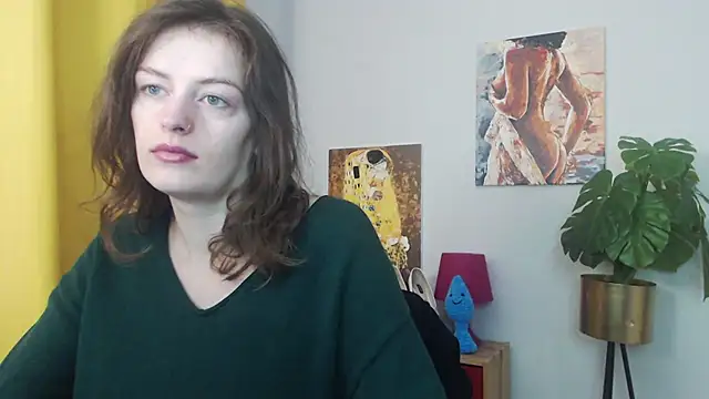 juicyNadine online show from December 3, 2025, 5:48 am