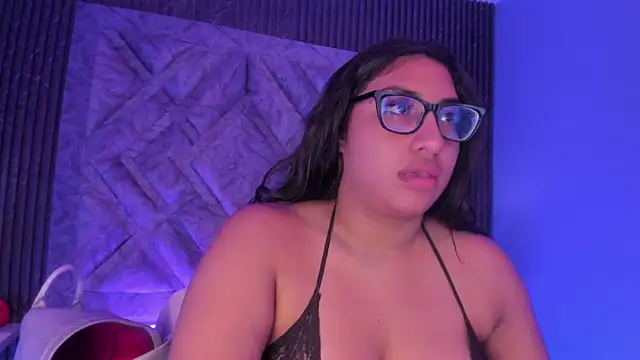 Snapshot of CANDYGABYY chatting on February 7, 2025, 10:09 pm CANDYGABYY online show from February 7, 2025, 10:09 pm