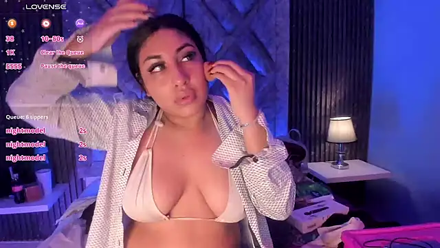 Snapshot of CANDYGABYY chatting on March 13, 2025, 4:05 am CANDYGABYY online show from March 13, 2025, 4:05 am