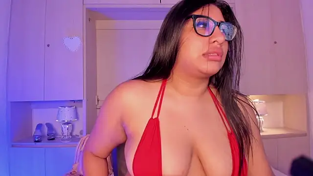 CANDYGABYY online show from April 1, 2026, 8:06 pm