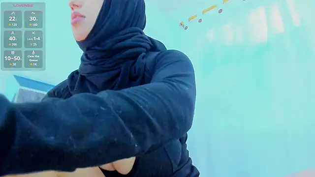 Snapshot of amira_nazer chatting on October 9, 2025, 2:59 pm amira nazer online show from October 9, 2025, 2:59 pm