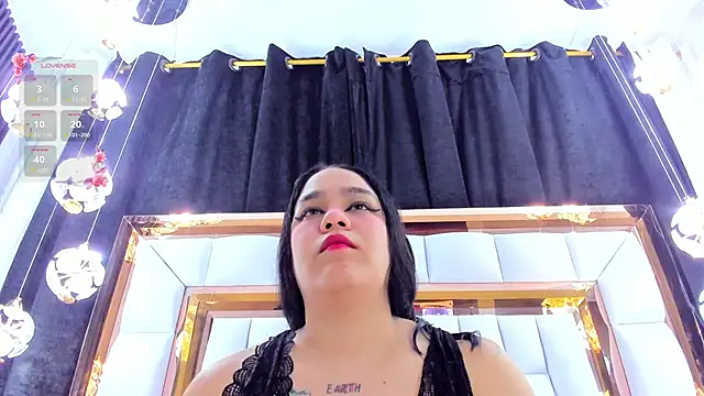 Snapshot of RileySweett chatting on March 27, 2026, 11:43 am RileySweett online show from March 27, 2026, 11:43 am