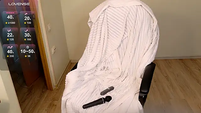 Snapshot of CuteYukiKun chatting on October 11, 2025, 1:31 pm CuteYukiKun online show from October 11, 2025, 1:31 pm