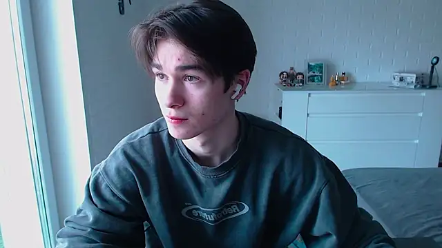 Snapshot of MarkusDean chatting on February 19, 2026, 7:48 am MarkusDean online show from February 19, 2026, 7:48 am