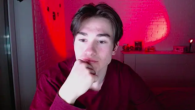 Snapshot of MarkusDean chatting on March 1, 2026, 6:43 pm MarkusDean online show from March 1, 2026, 6:43 pm