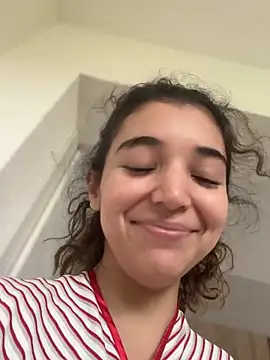 Snapshot of uniquerossie chatting on November 9, 2025, 10:13 am uniquerossie online show from November 9, 2025, 10:13 am