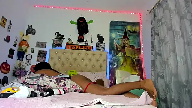 Snapshot of shantallhotxx chatting on October 23, 2025, 8:07 pm shantallhotxx online show from October 23, 2025, 8:07 pm