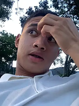 ALAN SANTHOS online show from September 14, 2025, 11:04 pm