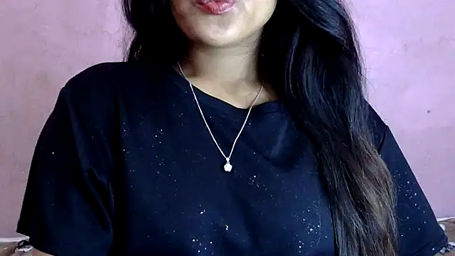 charming karishma online show from December 14, 2024, 8:56 am