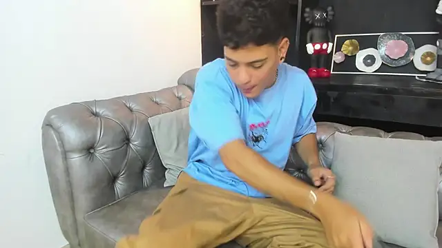 Snapshot of Levy_Steve chatting on February 27, 2025, 7:34 am Levy Steve online show from February 27, 2025, 7:34 am