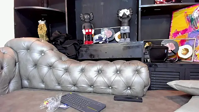 Snapshot of Levy_Steve chatting on March 19, 2025, 10:55 am Levy Steve online show from March 19, 2025, 10:55 am