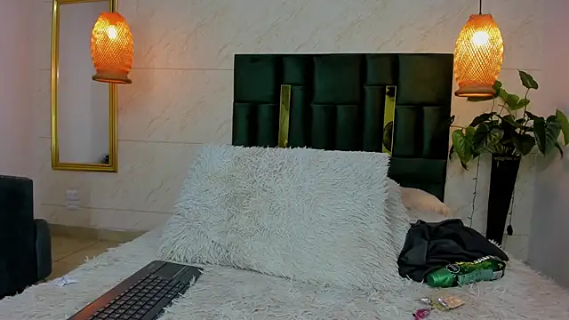 Snapshot of Levy_Steve chatting on September 28, 2025, 3:45 am Levy Steve online show from September 28, 2025, 3:45 am