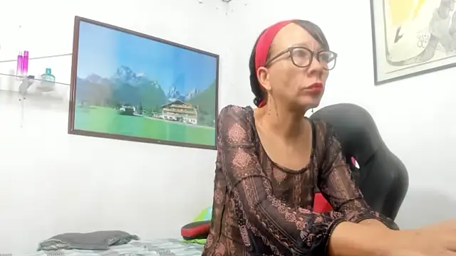 daniela xue online show from August 4, 2026, 1:09 am