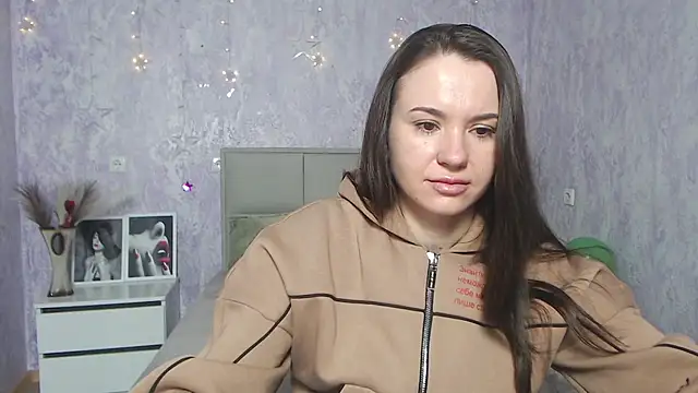 KaraCriegs online show from January 16, 2025, 6:37 pm