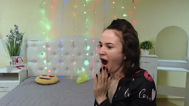 KaraCriegs online show from January 20, 2025, 3:59 am