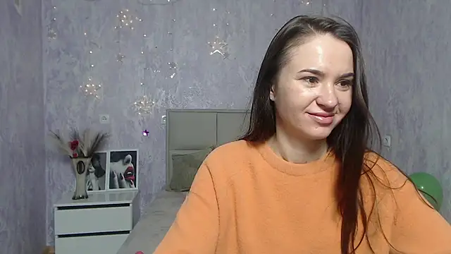 KaraCriegs online show from January 20, 2025, 6:32 pm