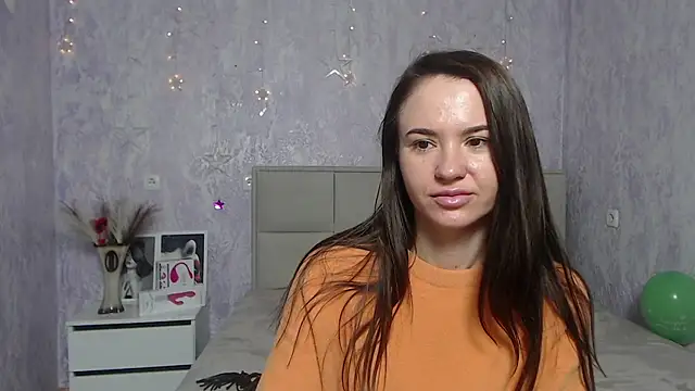 KaraCriegs online show from January 20, 2025, 9:43 pm