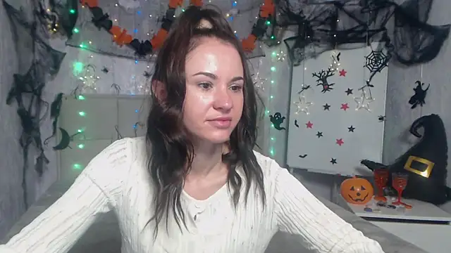 Snapshot of KaraCriegs chatting on October 23, 2025, 5:23 pm KaraCriegs online show from October 23, 2025, 5:23 pm