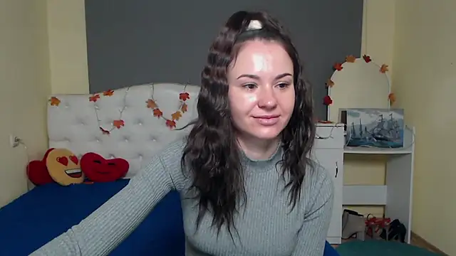 KaraCriegs online show from November 15, 2025, 6:26 pm