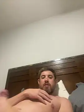 caliguy37 online show from December 15, 2025, 3:33 am