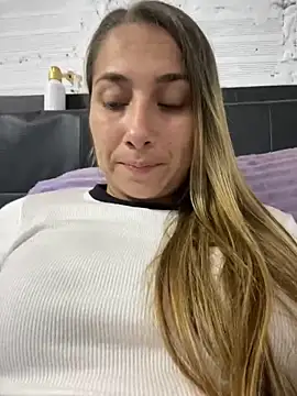 Iris love18 online show from January 12, 2025, 9:08 pm