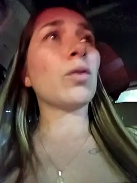 Snapshot of Iris_love18 chatting on September 30, 2025, 11:21 pm Iris love18 online show from September 30, 2025, 11:21 pm